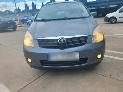 Gebraucht Toyota Corolla Verso 116 PS (85 kW) 2004 Van / Kleinbus
