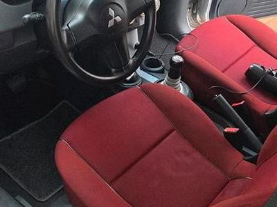 Usata Mitsubishi Colt 95 CV (69 kW) 2006 Grigio Utilitaria