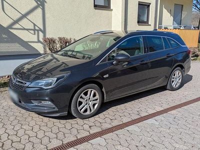 Usado Opel Astra 136 HP (100 kW) 2017 Preto Carrinha