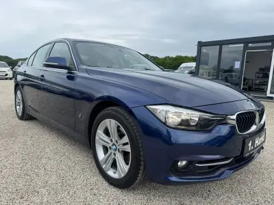 Gebraucht BMW 330e iPerformance 184 PS (135 kW) 2016 Blau Limousine