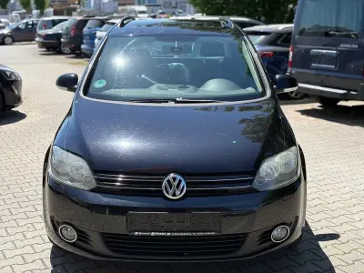 Gebraucht VW Golf Plus Cross 105 PS (77 kW) 2010 Schwarz Kleinwagen
