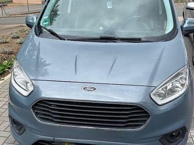 Gebraucht Ford Tourneo Courier Titanium 101 PS (74 kW) 2019 Blau Van / Kleinbus