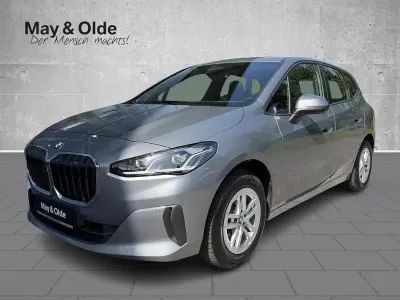 Gebraucht BMW 220 Active Tourer 170 PS (125 kW) 2023 Grau Van / Kleinbus