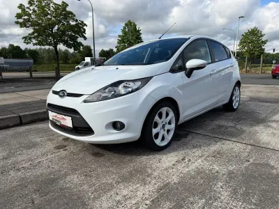 Gebraucht Ford Fiesta Viva 82 PS (60 kW) 2010 Weiß Limousine