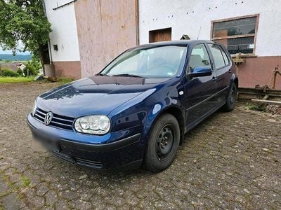VW Golf IV