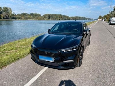Gebraucht Ford Mustang Mach-E Premium 258 kW (352 PS) 2021 Schwarz SUV