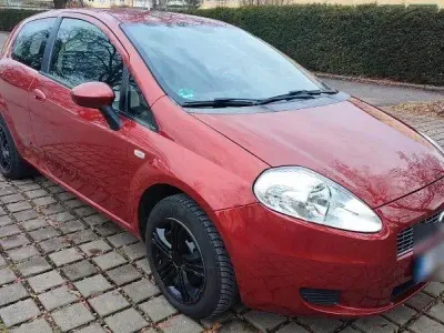 Gebraucht Fiat Grande Punto 90 PS (66 kW) 2007 Rot Kleinwagen