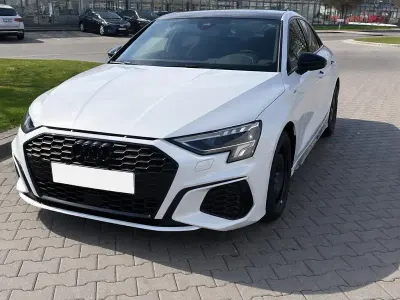 Gebraucht Audi A3 150 PS (110 kW) 2023 Weiß Limousine