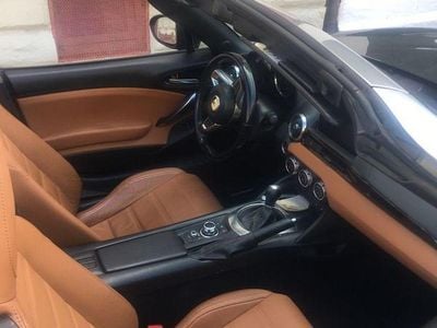 Gebraucht Fiat 124 Spider Lusso 140 PS (102 kW) 2017 Schwarz Cabrio