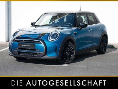 Gebraucht Mini Cooper Classic 136 PS (100 kW) 2023 Island blue metallic Kleinwagen