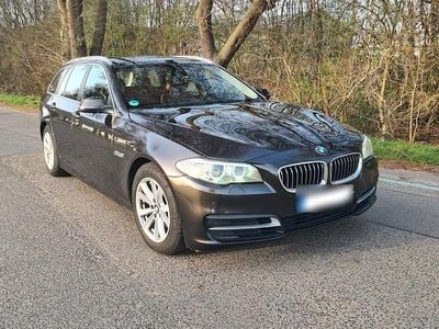 Usata BMW 520 Luxury Line 190 CV (139 kW) 2016 Marrone Station wagon