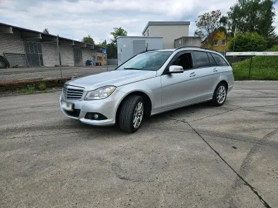 Gebraucht Mercedes C200 136 PS (100 kW) 2012 Grau Kombi