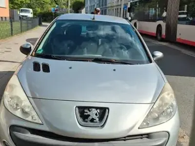 Occasion Peugeot 206 73 PK (53 kW) 2011 Zilver Sedan