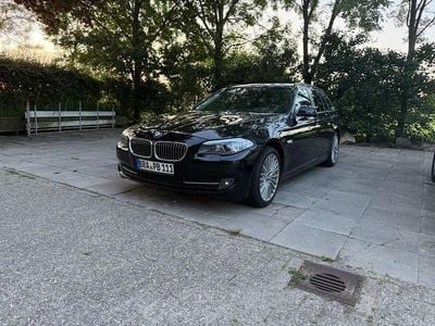 Begagnad BMW 528 Sport Line 245 HK (180 kW) 2012 Svart Kombi