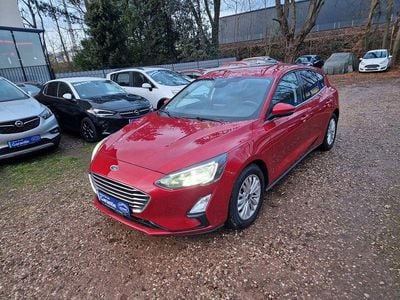 Gebraucht Ford Focus 125 PS (91 kW) 2021 Rot Limousine