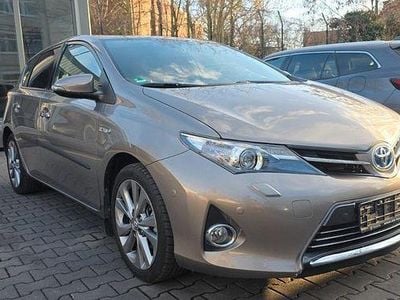 Gebraucht Toyota Auris Hybrid 99 PS (72 kW) 2013 Grau Limousine