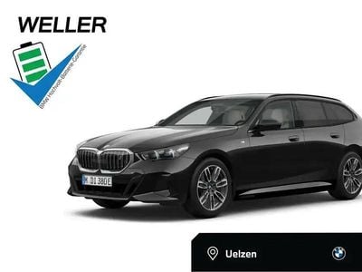 Black sapphire (schwarz) Gebraucht 2025 BMW i5 M Sport Kombi | 58.750 € (Superpreis)
