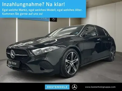 Gebraucht Mercedes A200 Night 163 PS (119 kW) 2024 Schwarz Limousine