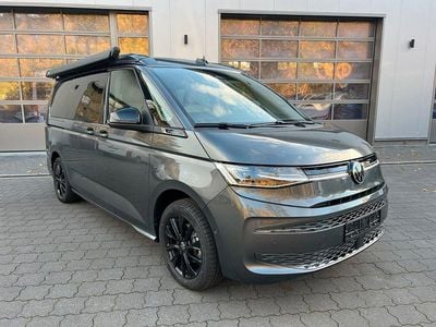 Neu VW T7 California 150 PS (110 kW) 2025 Indiumgrau metallic Van