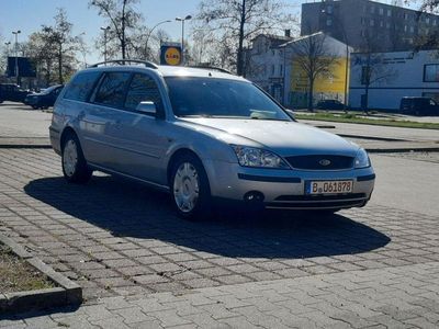 Gebraucht Ford Mondeo Trend 110 PS (80 kW) 2001 Silber Limousine