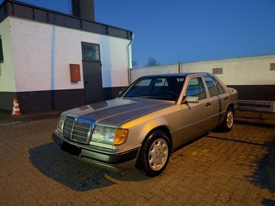 gebraucht Mercedes 260 Automatik, H-Zulassung, TOP Zustand