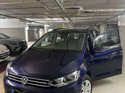 Gebraucht VW Touran Comfortline 110 PS (80 kW) 2016 Blau Van / Kleinbus