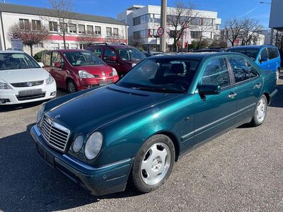 Gebraucht Mercedes E280 Avantgarde 204 PS (150 kW) 1998 Grün Limousine