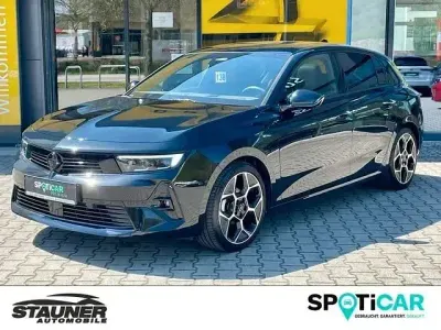 Używany Opel Astra Ultimate 131 KM (96 kW) 2024 Czarny Hatchback