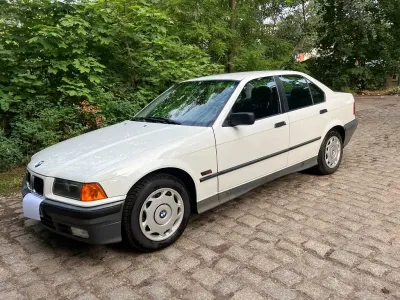 Gebraucht BMW 316 Basis 102 PS (75 kW) 1995 Weiß Limousine