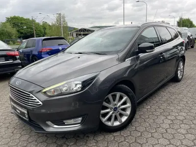 Gebraucht Ford Focus Cool & Connect 120 PS (88 kW) 2016 Grau Kombi