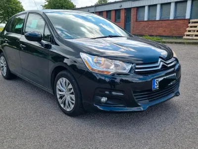 Gebraucht Citroën C4 112 PS (82 kW) 2012 Schwarz Limousine