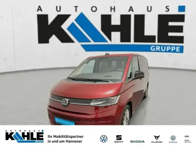 Gebraucht VW Multivan Life 110 PS (80 kW) 2022 Rot Van / Kleinbus