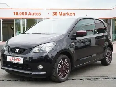 Używany Seat Mii Chic 75 KM (55 kW) 2016 Czarny Hatchback