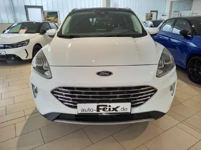 Gebraucht Ford Kuga Titanium 150 PS (110 kW) 2022 Weiß SUV