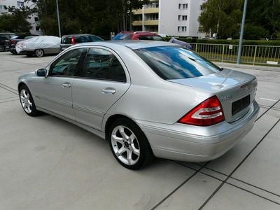Mercedes C200