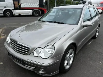 Gebraucht Mercedes C180 Avantgarde 142 PS (104 kW) 2005 Braun Kombi