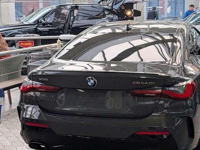 Usado BMW 440 Performance 374 HP (275 kW) 2020 Cinzento Coupé