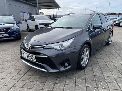 Gebraucht Toyota Avensis Business Edition 112 PS (82 kW) 2016 Silber Kombi