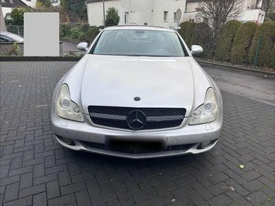 Usata Mercedes CLS500 306 CV (225 kW) 2004 Argento Coupé
