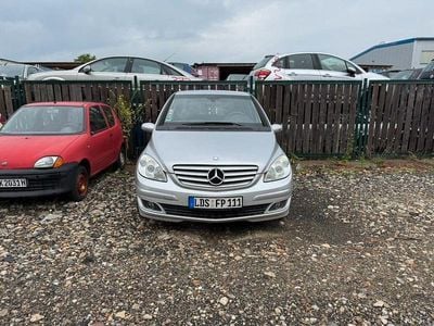 Mercedes B180