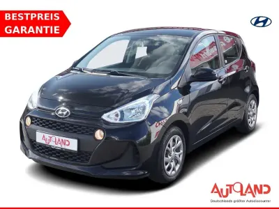 Gebraucht Hyundai i10 Classic 67 PS (49 kW) 2017 Schwarz Kleinwagen