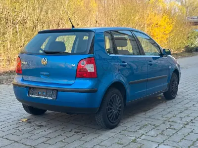 Gebraucht VW Polo 75 PS (55 kW) 2002 Blau Kleinwagen