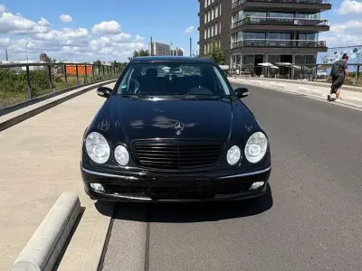Gebraucht Mercedes E200 Avantgarde 122 PS (89 kW) 2005 Limousine