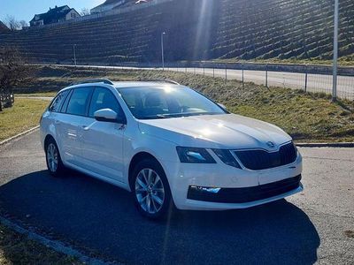 Gebraucht Skoda Octavia Ambition 116 PS (85 kW) 2020 Weiß Kombi