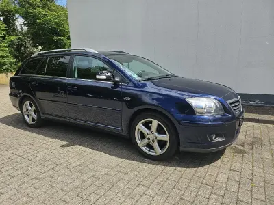 Gebraucht Toyota Avensis 177 PS (130 kW) 2008 Blau Limousine