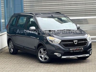 Gebraucht Dacia Lodgy Stepway 102 PS (75 kW) 2020 Grau Van / Kleinbus