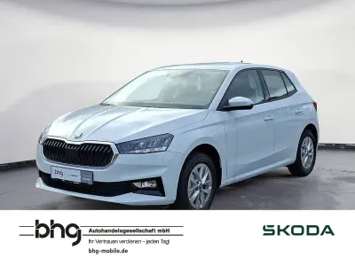 Neu Skoda Fabia Essence 95 PS (69 kW) 2026 Weiß Kleinwagen