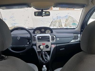 Gebraucht Lancia Ypsilon 60 PS (44 kW) 2008 Silber Kleinwagen