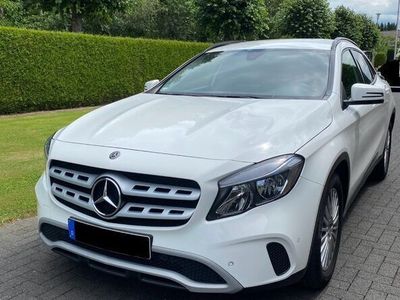 gebraucht Mercedes GLA200 d DCT -