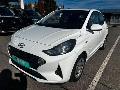 Gebraucht Hyundai i10 Select 67 PS (49 kW) 2021 Weiß Kleinwagen